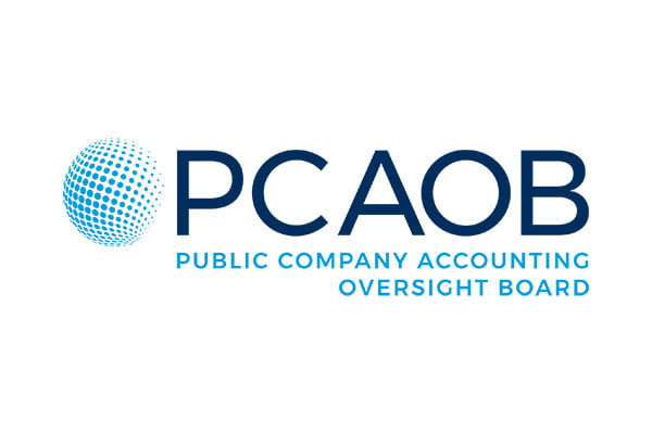 Zmluva o spolupráci s PCAOB